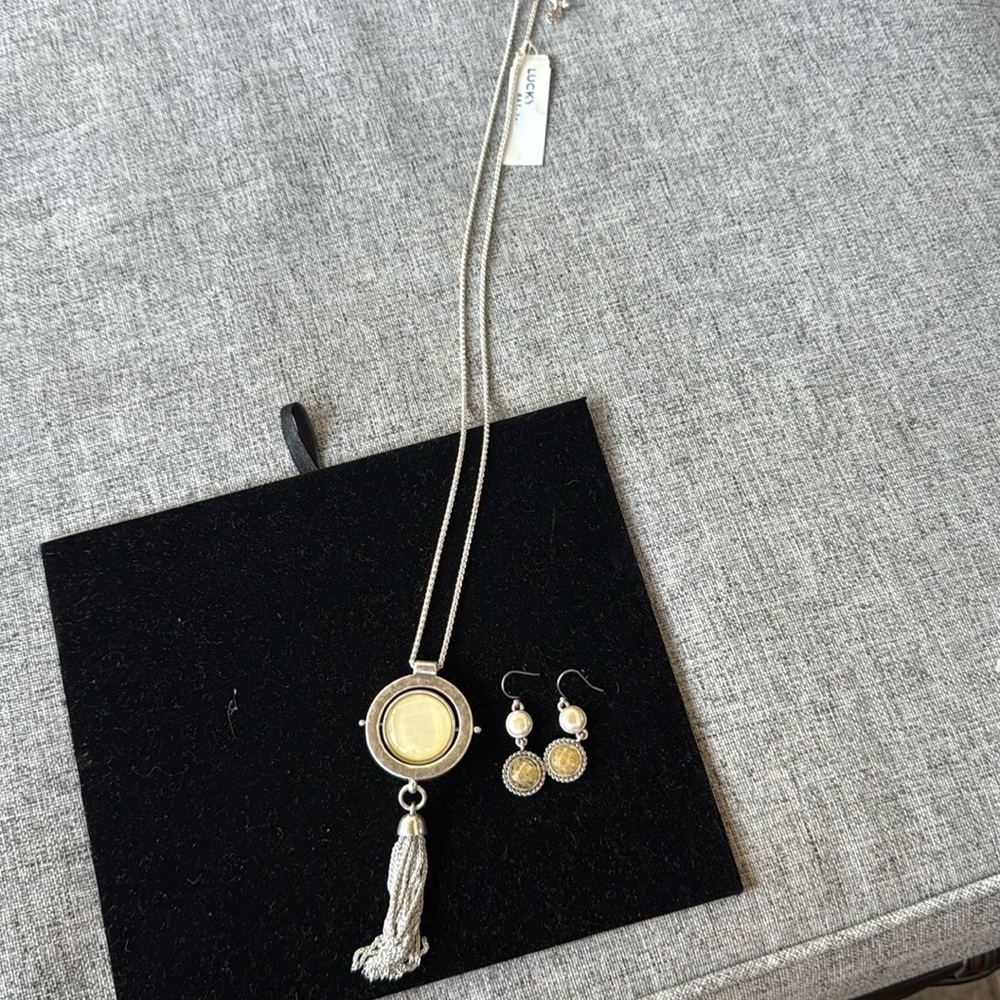 Lucky Brand- necklace ( free pair of earrings)
